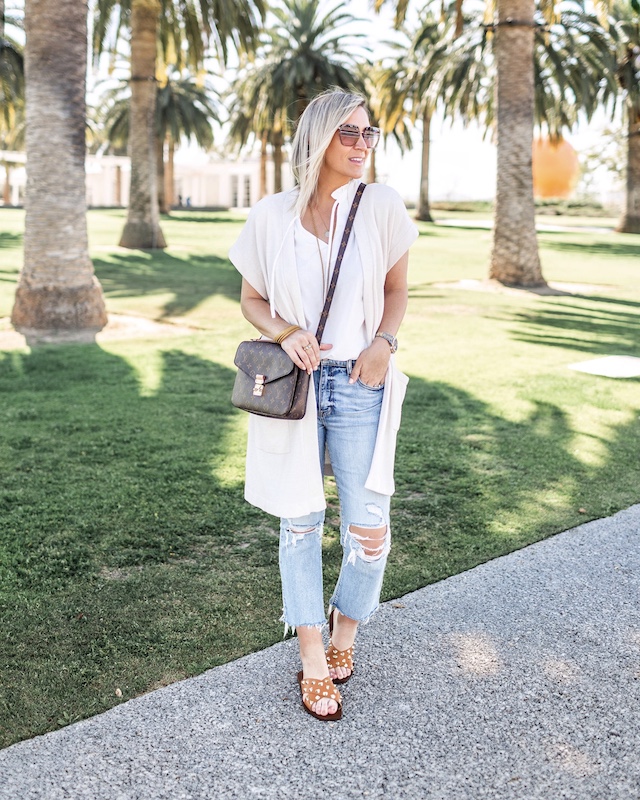 Daze denim, Carve Designs blouse, Barefoot Dreams sweater, Steve Madden sandals | My Style Diaries blogger Nikki Prendergast