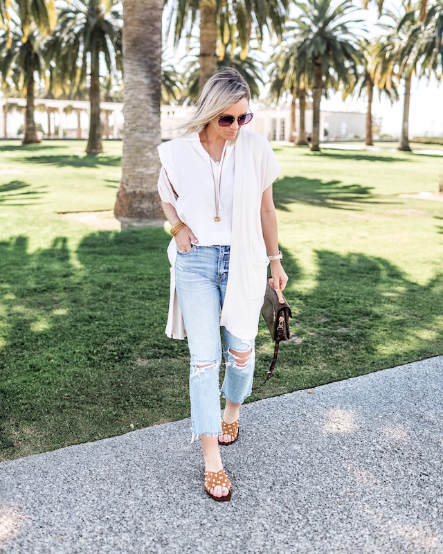 Daze denim, Carve Designs blouse, Barefoot Dreams sweater, Steve Madden sandals | My Style Diaries blogger Nikki Prendergast