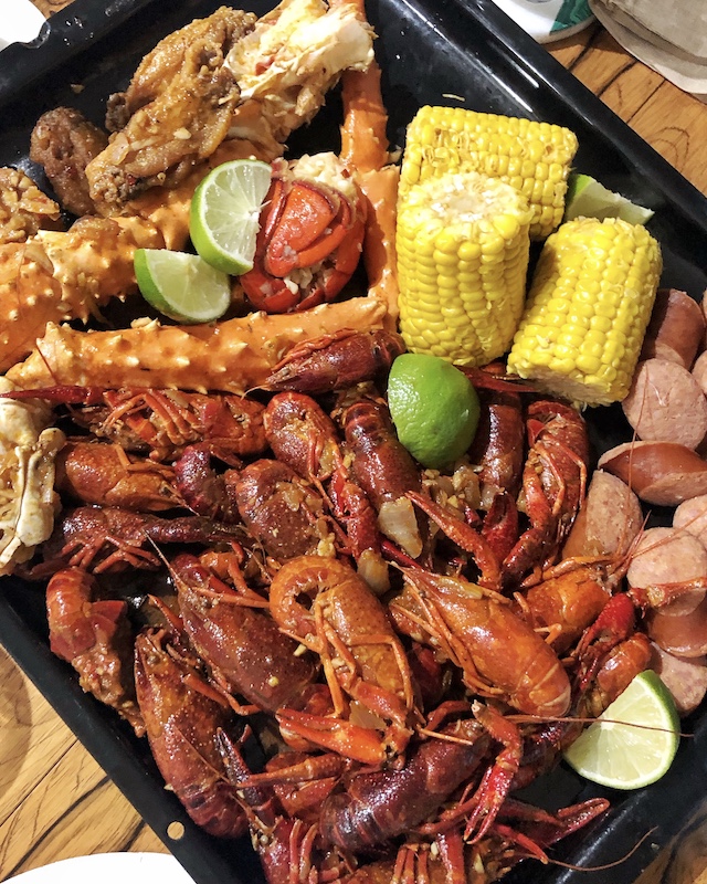 Snow & Crab Palm Springs | My Style Diaries blogger Nikki Prendergast